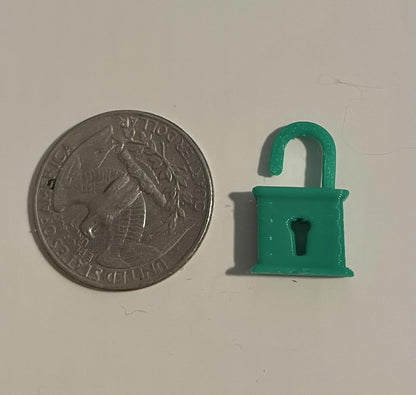 Reproduction Dragon Blaster Padlock & Chain Cuffs for Masters of the Universe, view 7