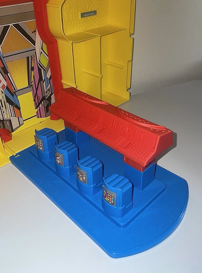 Reproduction Hall of Justice Playset Console Computer for DC Super Powers, view 2