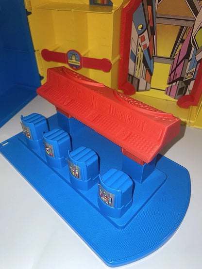 Reproduction Hall of Justice Playset Console Computer for DC Super Powers, view 4
